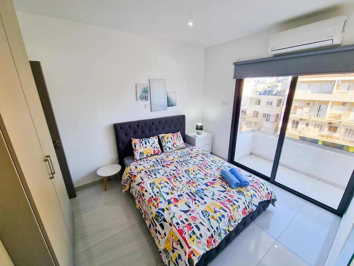 Sea La Vie Seaview Apartment Larnaca