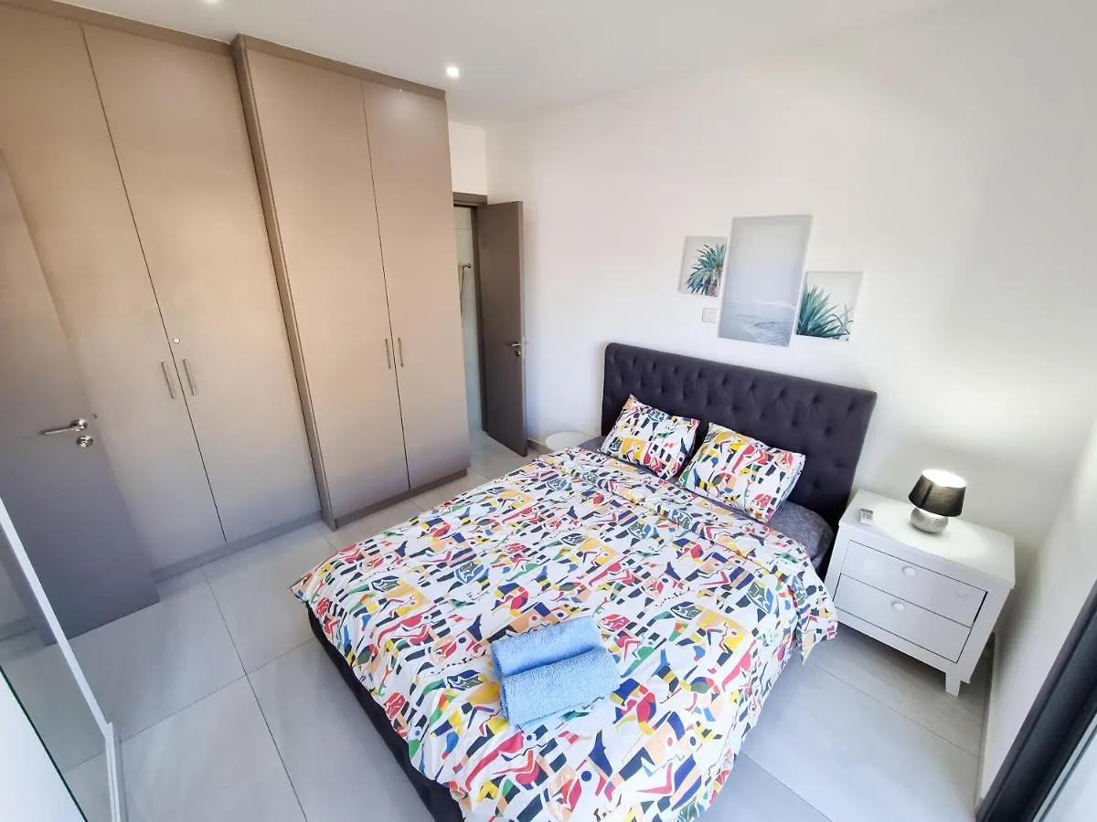 Sea La Vie Seaview Apartment Larnaca 0*,  Cipru